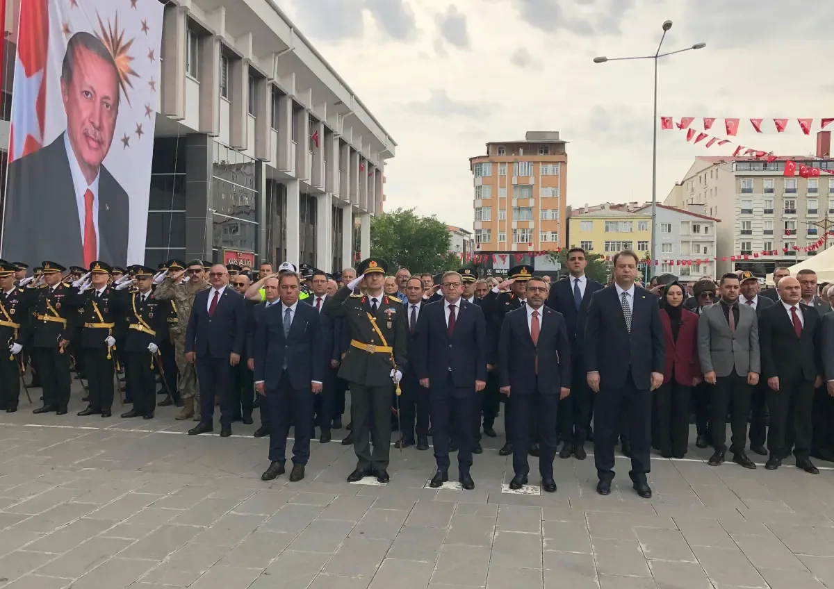 Kars’ta 30 Ağustos Zafer Bayramı Kutlamaları Hava Muhalefeti Engeline Takıldı