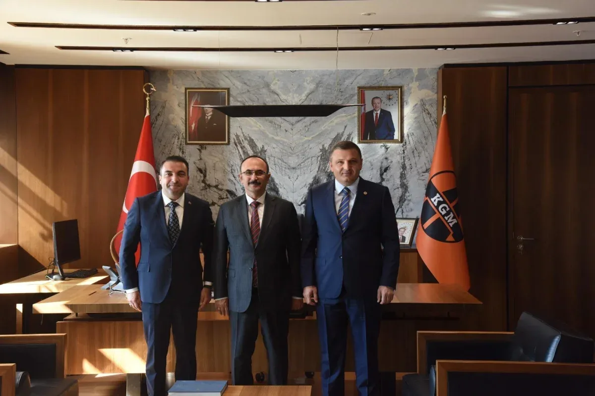 Şiran’a ulaşım müjdesi: 3 kavşak kasımda ihaleye çıkıyor